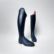 Lade das Bild in den Galerie-Viewer, dressurstiefel in blau mit brushed Bein
